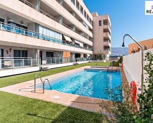 Piscina de Pis en venda en Roquetas de Mar amb Jardí privat, Traster i Piscina comunitària