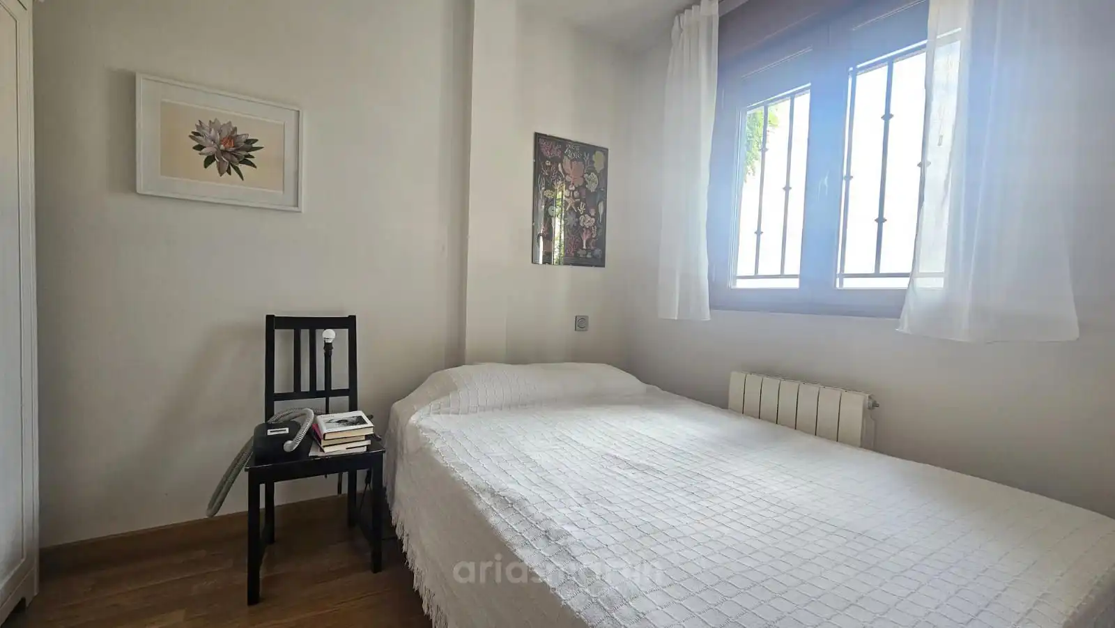 Dormitori de Casa adosada de lloguer en Salamanca amb Calefacció, Terrassa i Moblat