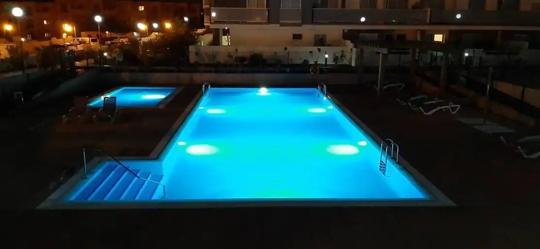 Piscina de Ático en venta en Los Abrigos