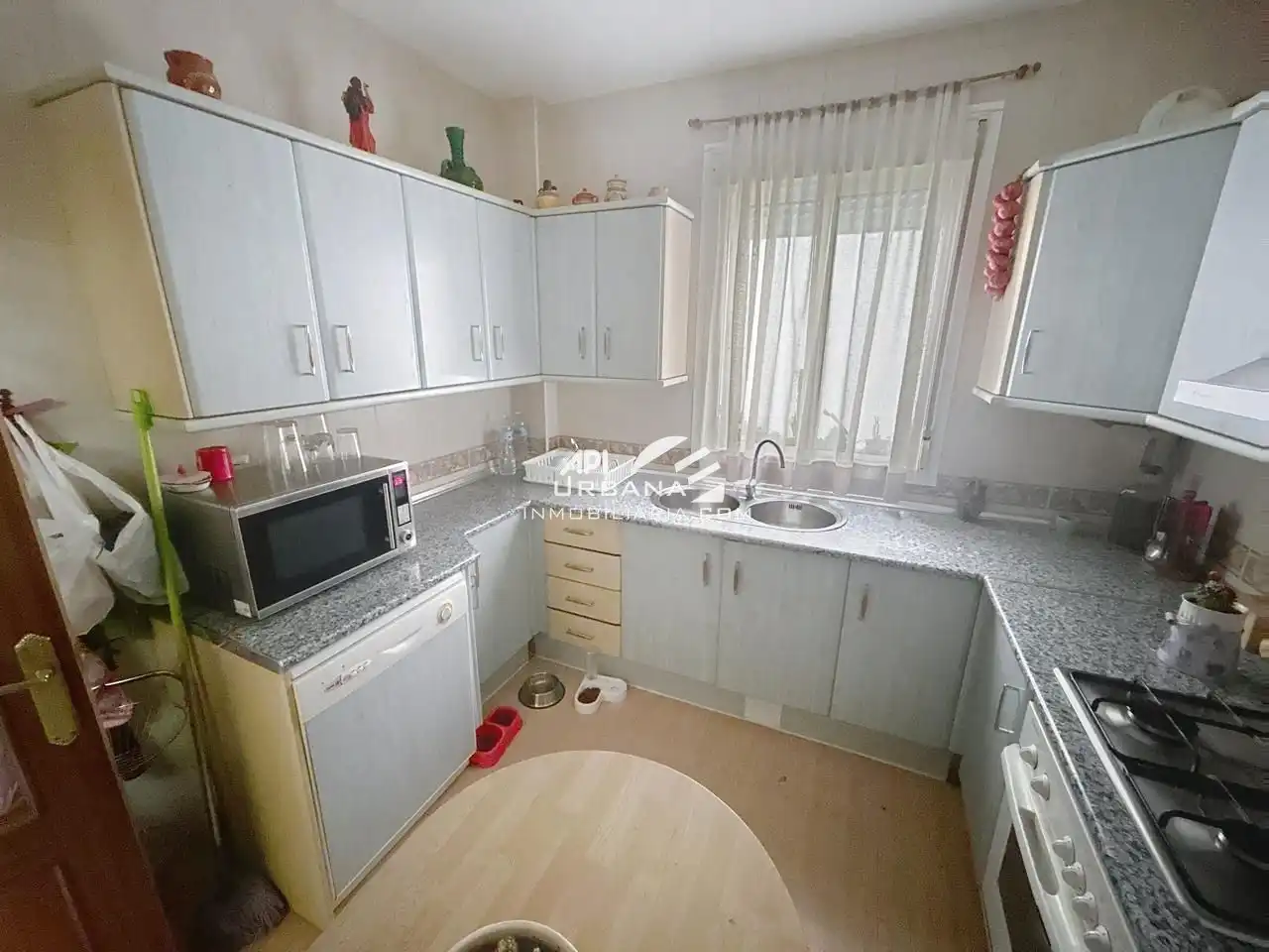 Küche von Wohnung zum Verkauf in Lucena mit Abstellraum