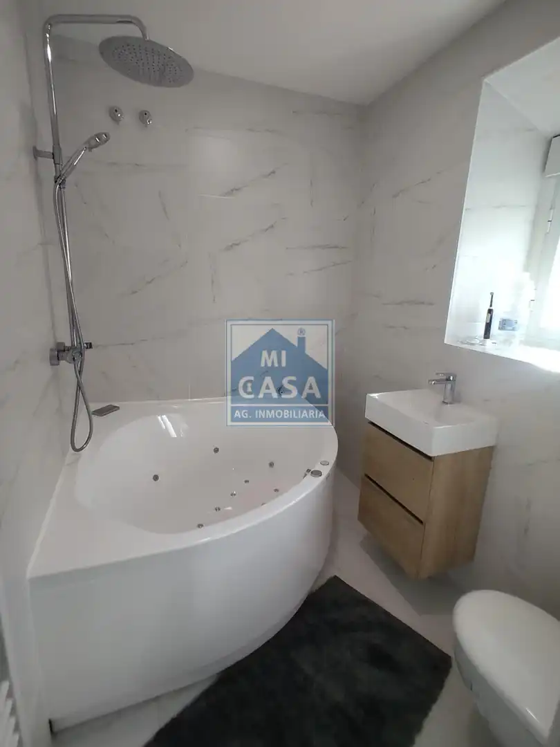 Bany de Casa o xalet en venda en Mérida amb Aire condicionat, Calefacció i Terrassa