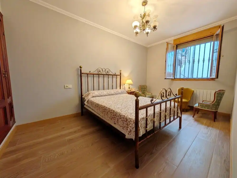 Bedroom of Detached homes for sale in El Burgo de Ebro  with Heating, Terrace and Storage room