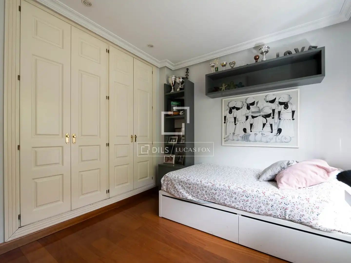 Habitación de Casa o chalet en venta en Madrid con Aire acondicionado, Calefacción y Jardín privado