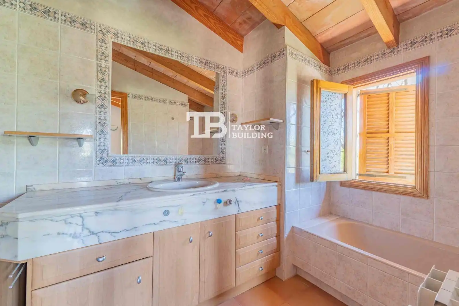 Bany de Casa o xalet en venda en Marratxí amb Terrassa, Traster i Piscina