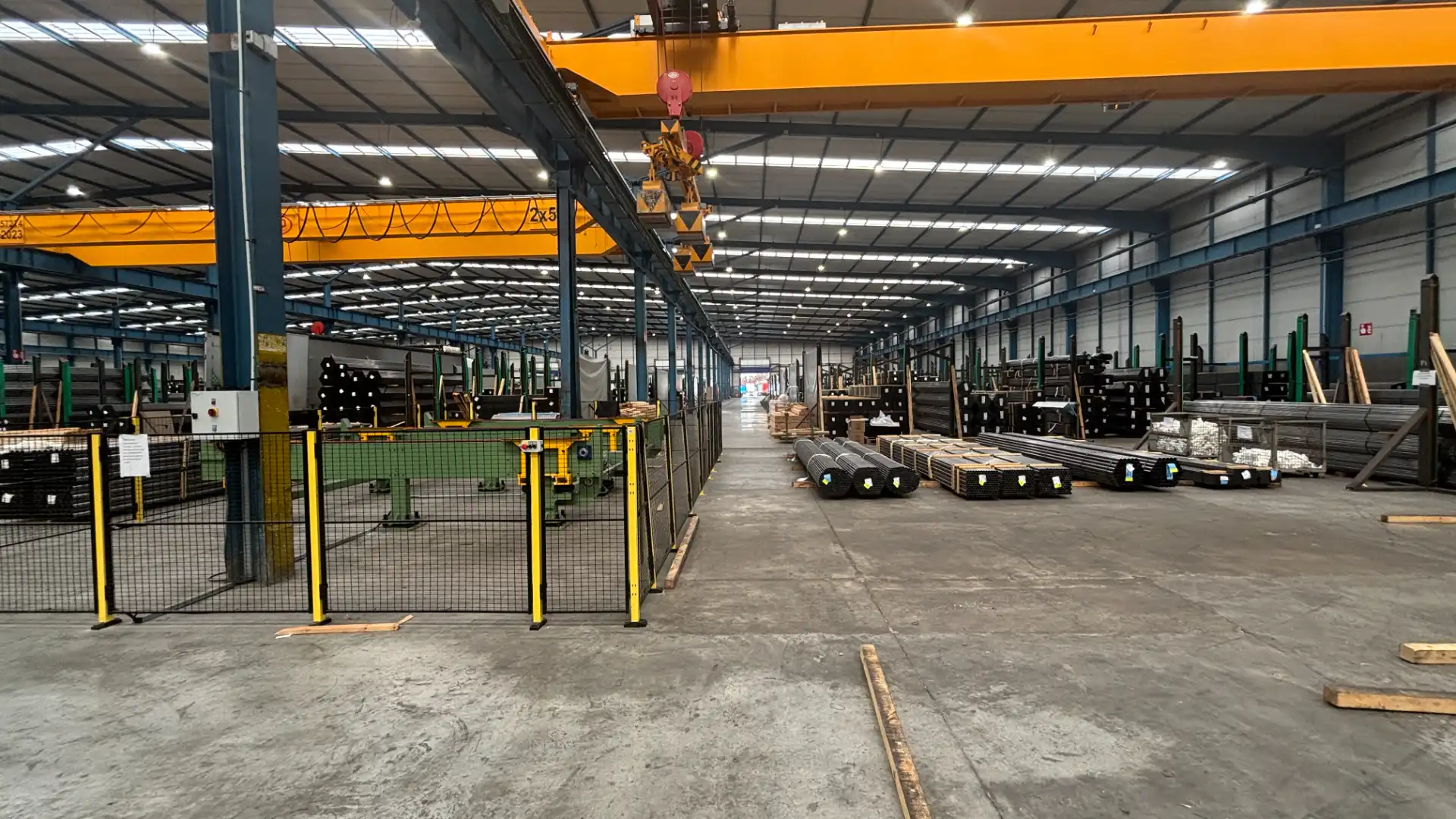Vista exterior de Nau industrial en venda en Vitoria - Gasteiz amb Calefacció i Alarma