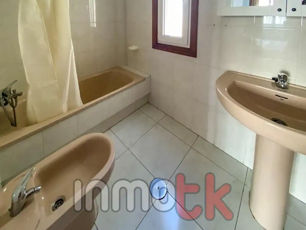 Habitación de Piso en venta en A Coruña Capital  con Parquet y Trastero