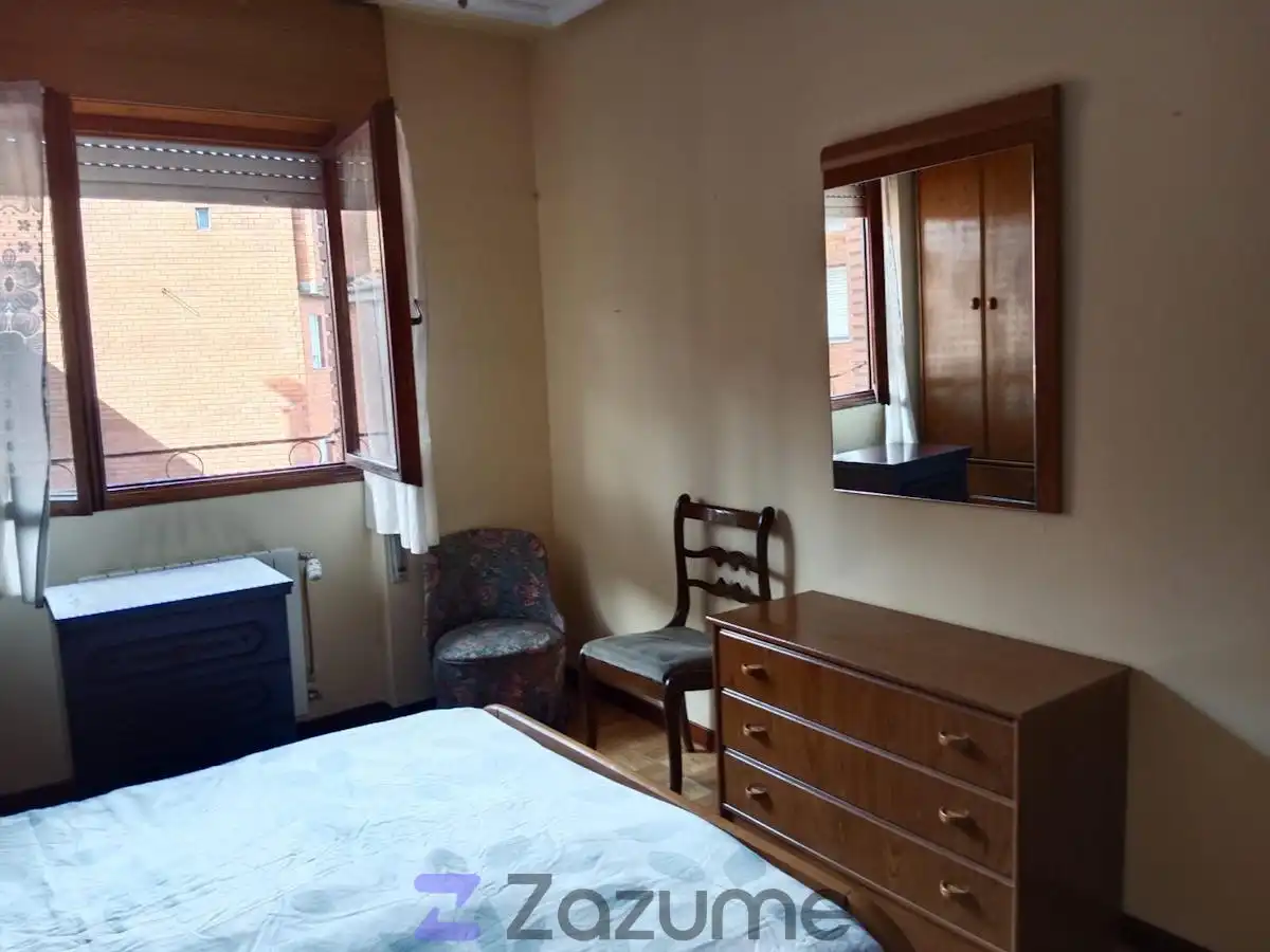 Habitación de Piso de alquiler en Siero con Aire acondicionado, Calefacción y Trastero