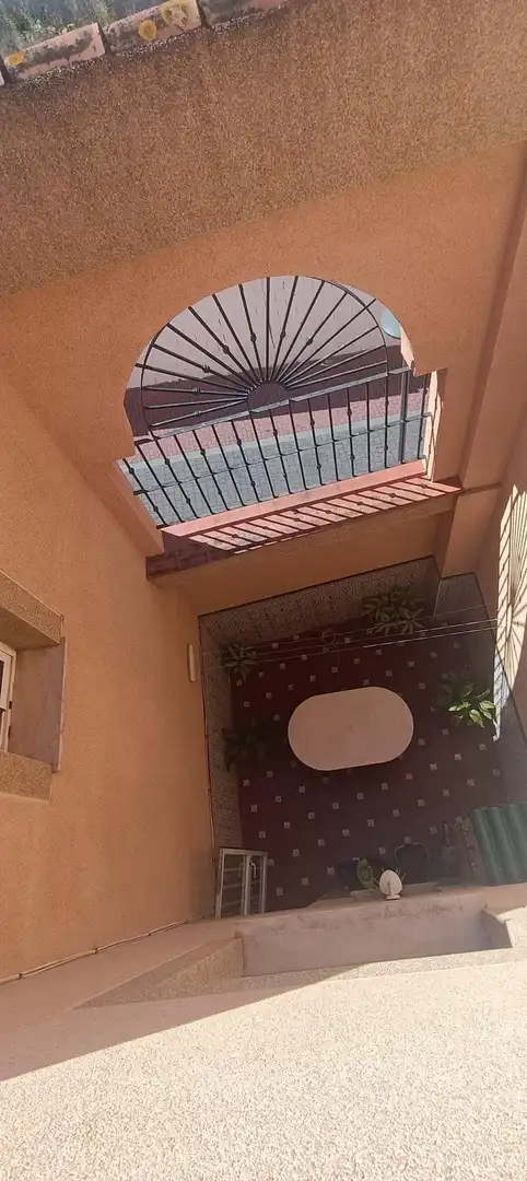 Terrassa de Casa adosada en venda en Algeciras amb Aire condicionat, Moblat i Alarma