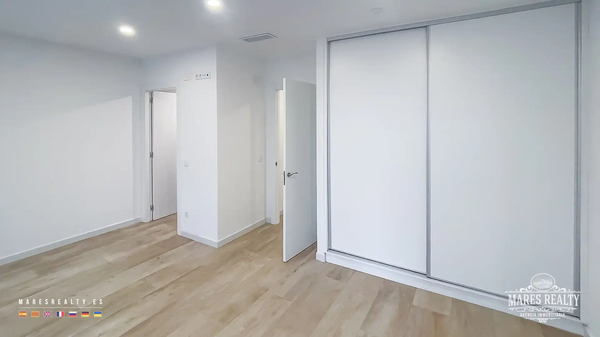 Unique properties with lift for sale in Centre, imagen 11