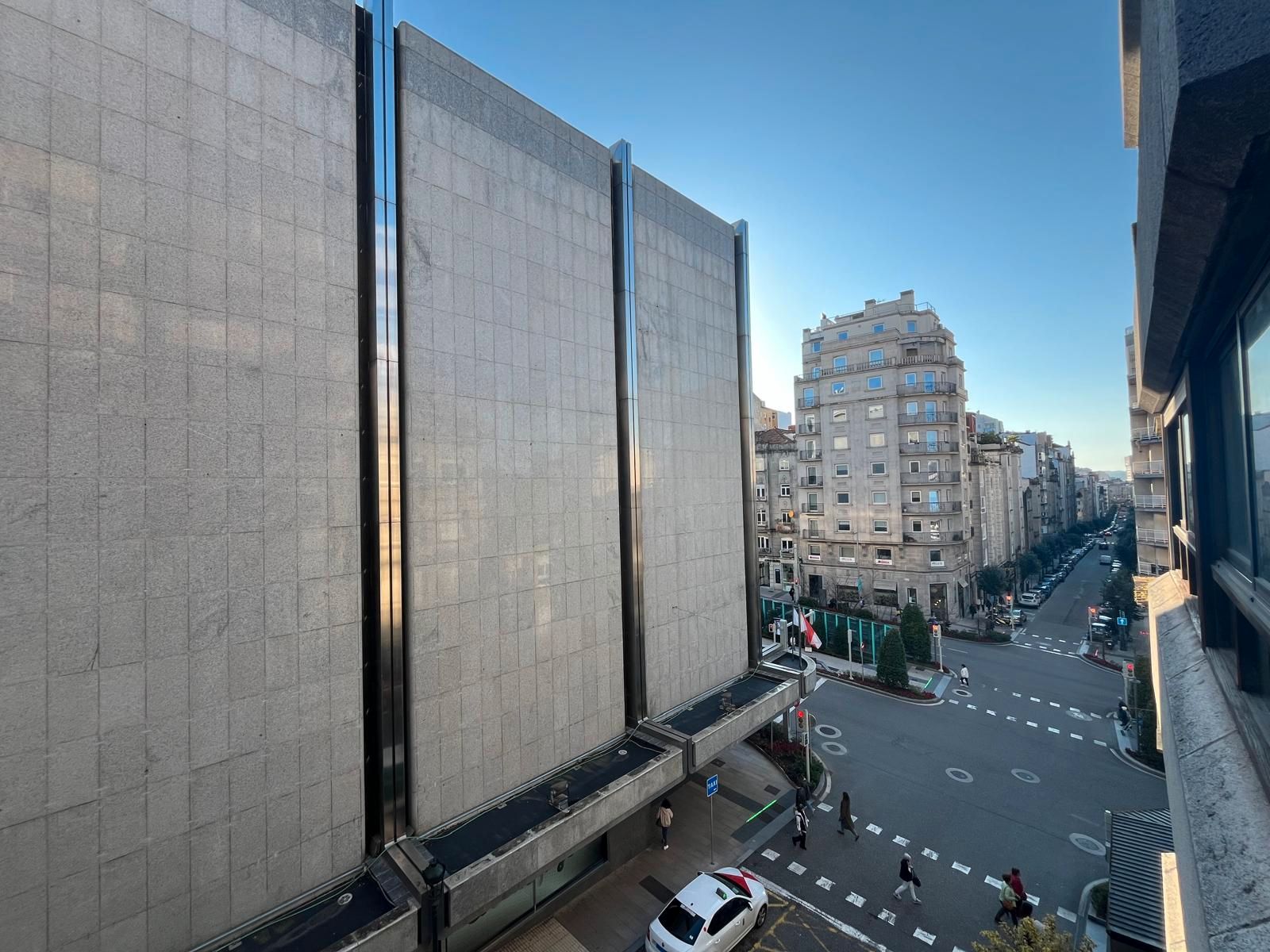 Vista exterior de Pis en venda en Vigo  amb Parquet i Balcó