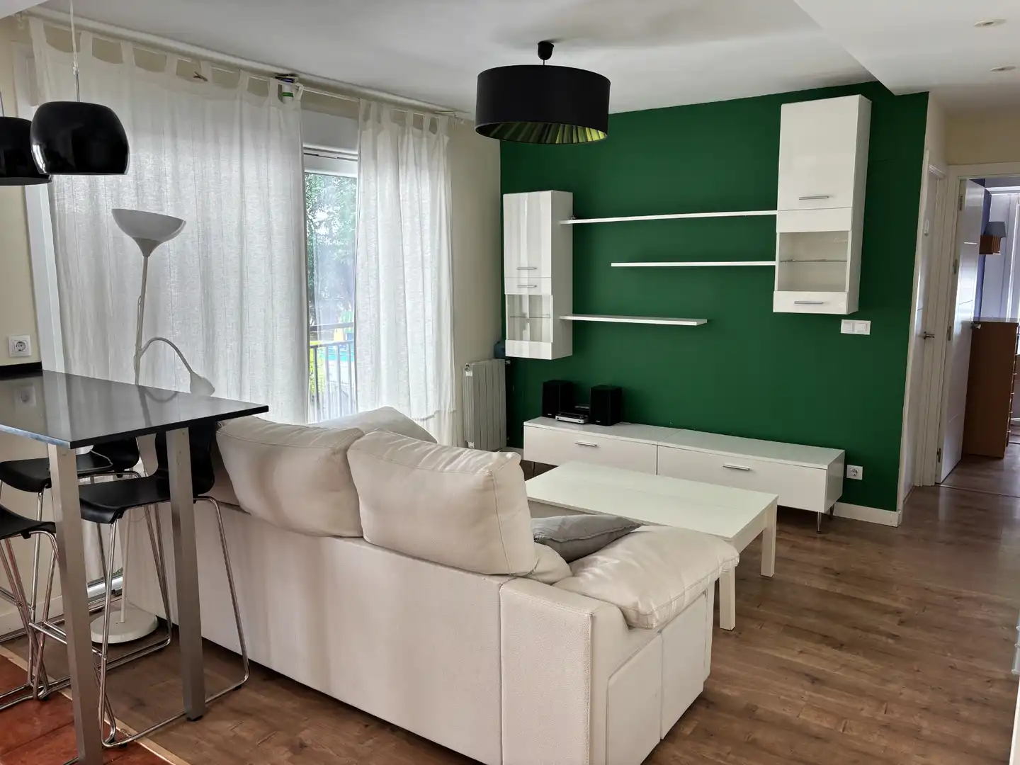 Sala de estar de Piso en venta en Donostia - San Sebastián  con Calefacción, Terraza y Amueblado