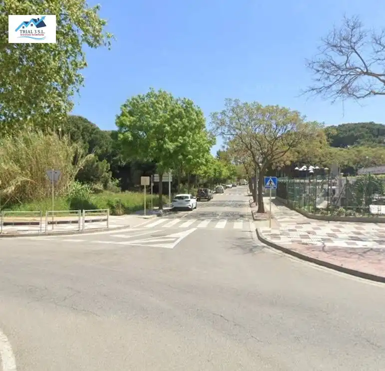 Individual en venta en Avenida de la Vall de Ribes
