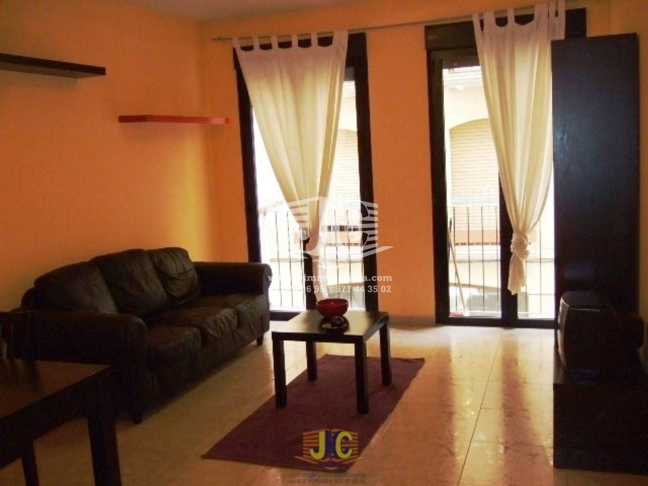 Sala d'estar de Pis en venda en Tortosa amb Aire condicionat i Balcó