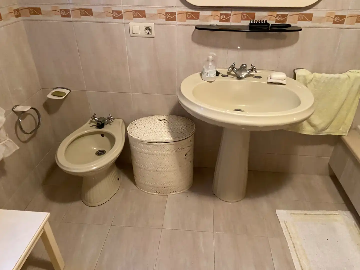 Bany de Casa o xalet en venda en A Pobra do Caramiñal amb Calefacció, Jardí privat i Parquet