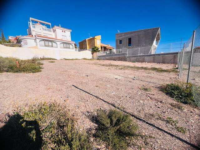 Terreno residencial en Venta en Calle de Tanger en Calabardina