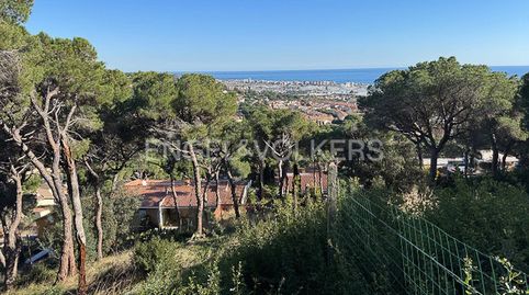 Extraordinario terreno con vistas al mar