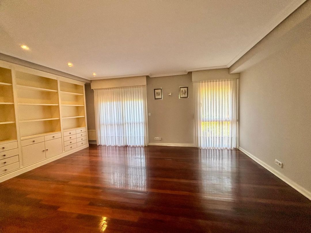 Living room of Single-family semi-detached for sale in Urduliz  with Heating, Private garden and Terrace