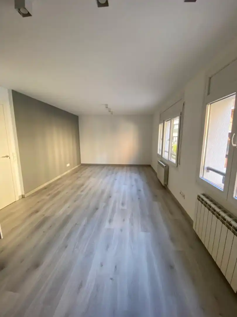 Sala d'estar de Pis de lloguer en Andorra la Vella amb Calefacció i Forn