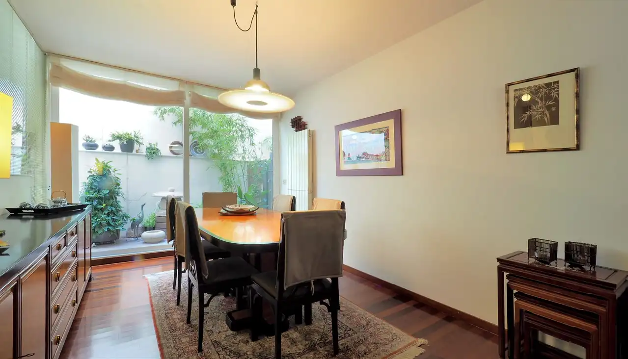 Dining room of Houses for sale in Barcelona  with Parquet flooring, Terrace and Furnished