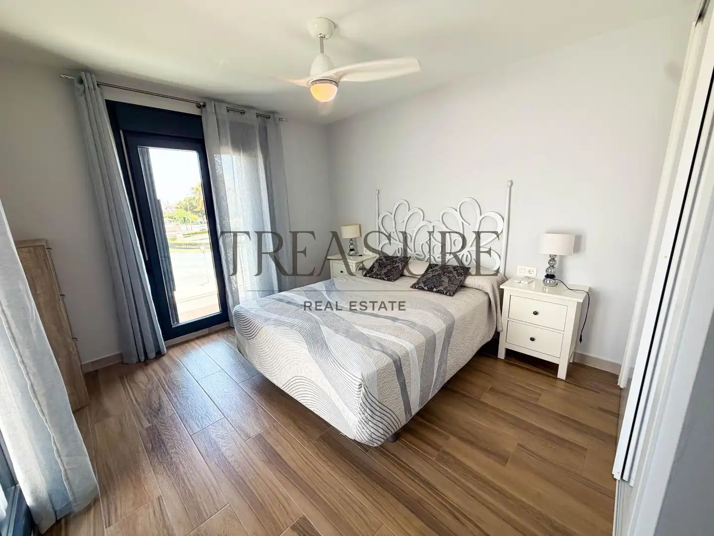 Habitación de Casa o chalet en venta en Pilar de la Horadada con Calefacción, Jardín privado y Terraza