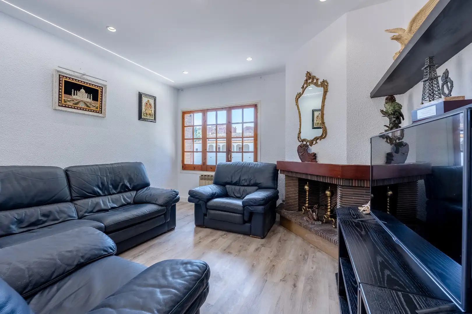 Sala d'estar de Casa o xalet en venda en Tiana amb Aire condicionat, Calefacció i Jardí privat