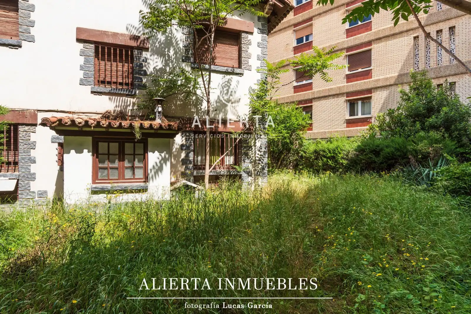 Vista exterior de Casa o chalet en venta en Zaragoza con Calefacción y Terraza