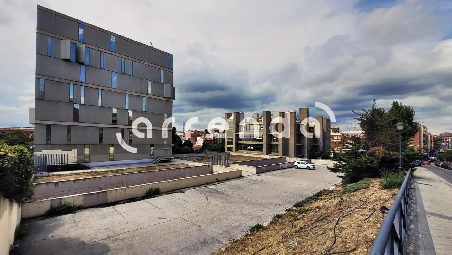 Vista exterior de Piso en venta en Usera
