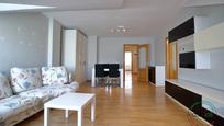 Sala d'estar de Pis en venda en Gijón  amb Calefacció i Traster