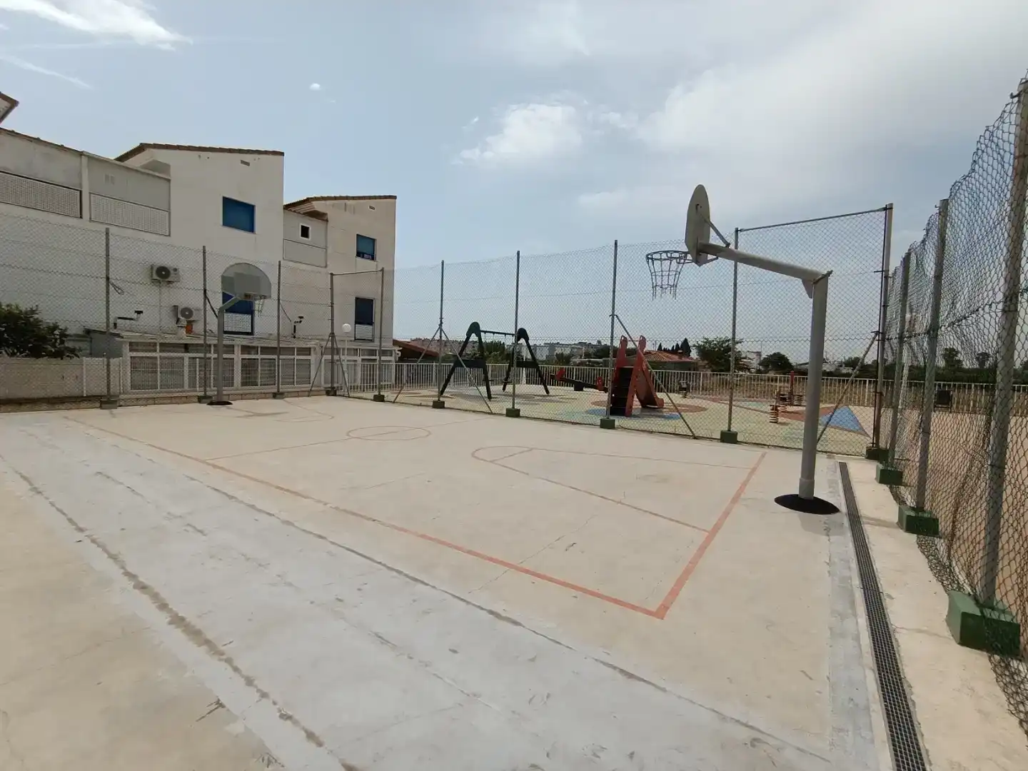 Parking of Houses for sale in Almazora / Almassora