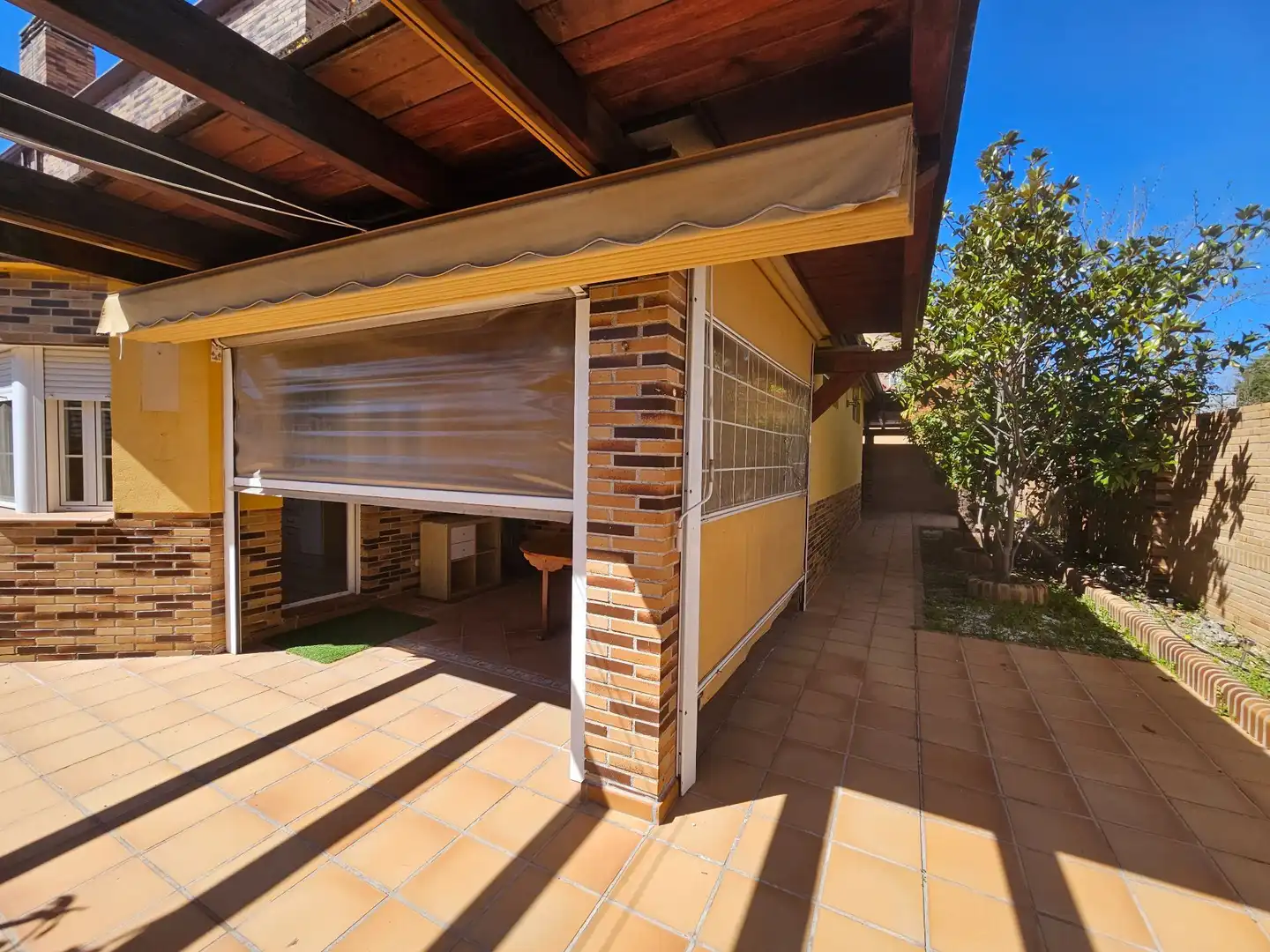Exterior view of Houses for rent in Valdemorillo  with Air Conditioner, Heating and Private garden
