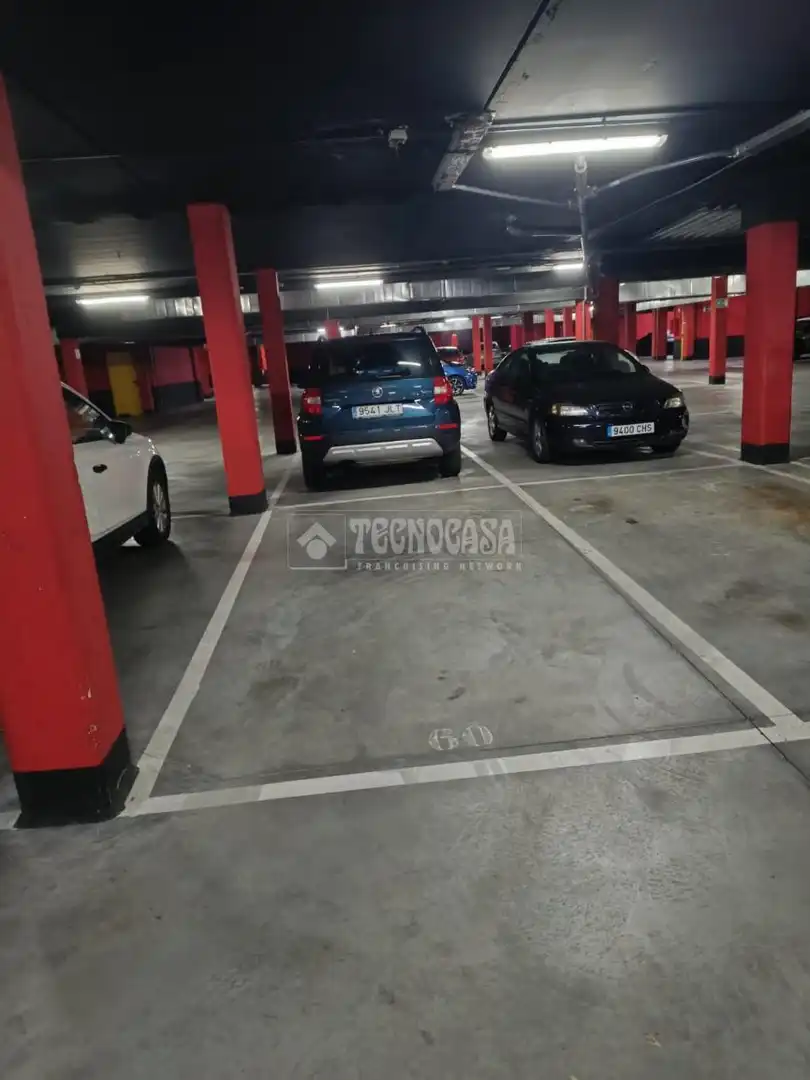 Parking of Garage for sale in Pinto
