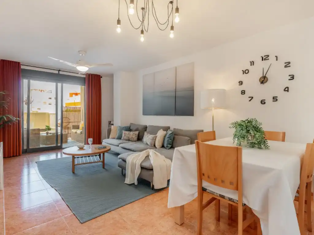 Living room of Ground floor for sale in El Campello  with Air Conditioner, Terrace and Swimming Pool