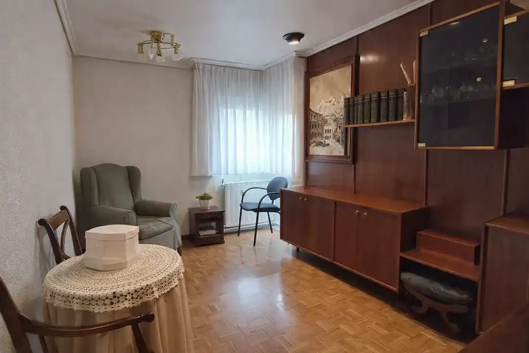 Wohnzimmer von Wohnung zum Verkauf in Vitoria - Gasteiz mit Heizung und Abstellraum