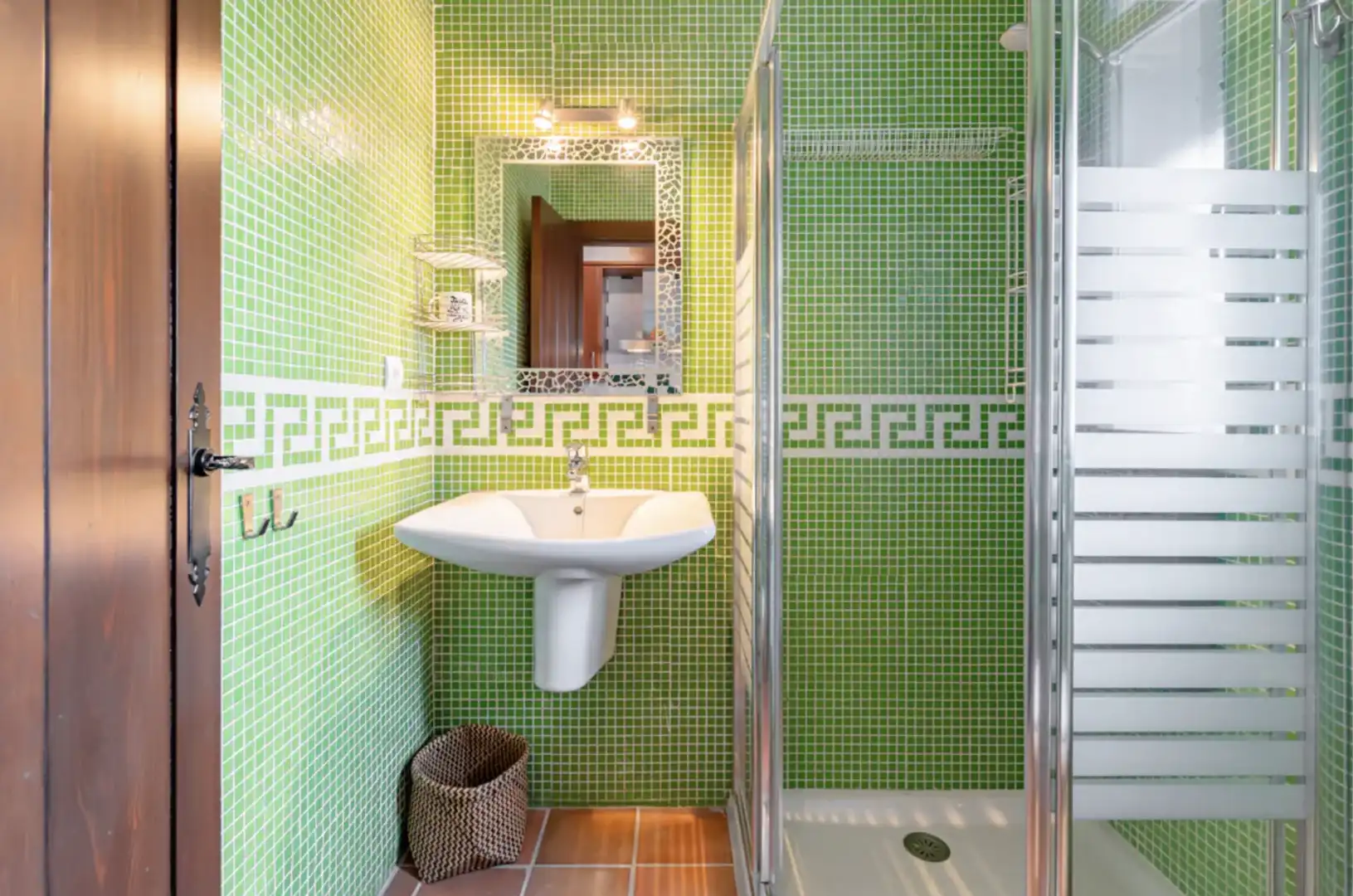 Baño de Casa adosada en venta en Estepona con Calefacción, Jardín privado y Terraza