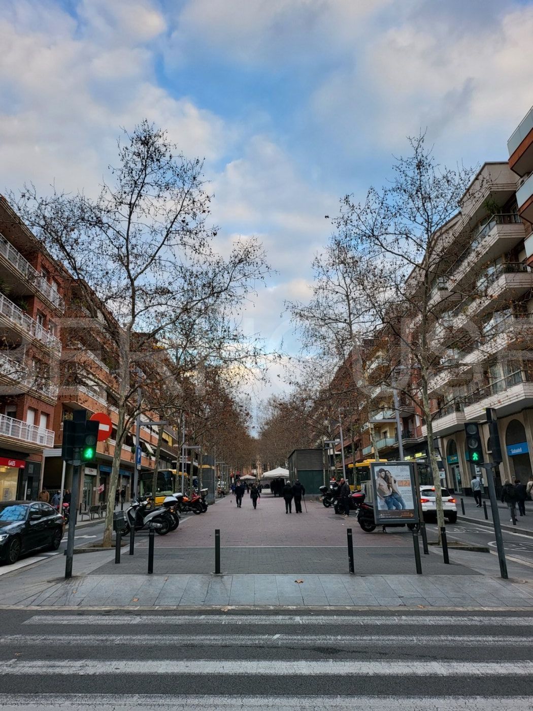 Local de lloguer a Rambla SANT SEBASTIA, Centre, Santa Coloma de Gramenet