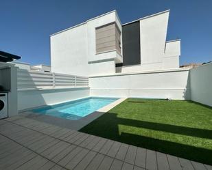 Swimming pool of House or chalet to rent in  Almería Capital  with Air Conditioner, Heating and Private garden