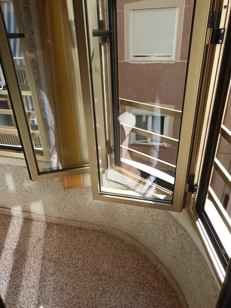 Appartamento con terrazza in affitto a Carrer Almirante Antequera, imagen 3