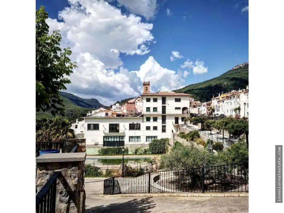 Vista exterior de Casa o xalet en venda en Ludiente amb Terrassa