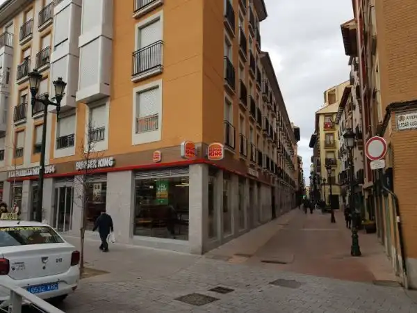 Business premises for sale in san pablo 10, imagen 3