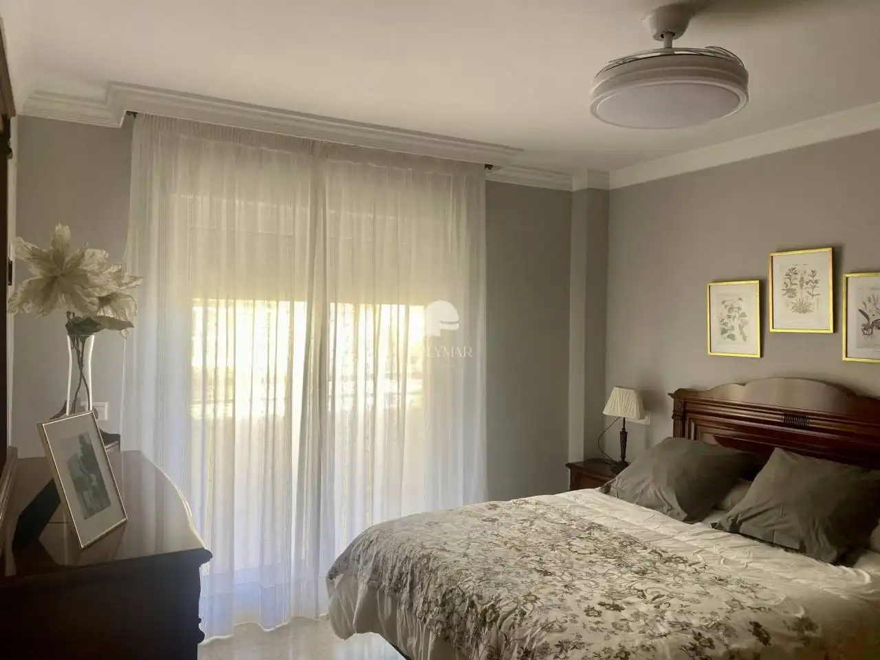 Habitación de Piso de alquiler en Vélez-Málaga con Aire acondicionado, Terraza y Amueblado