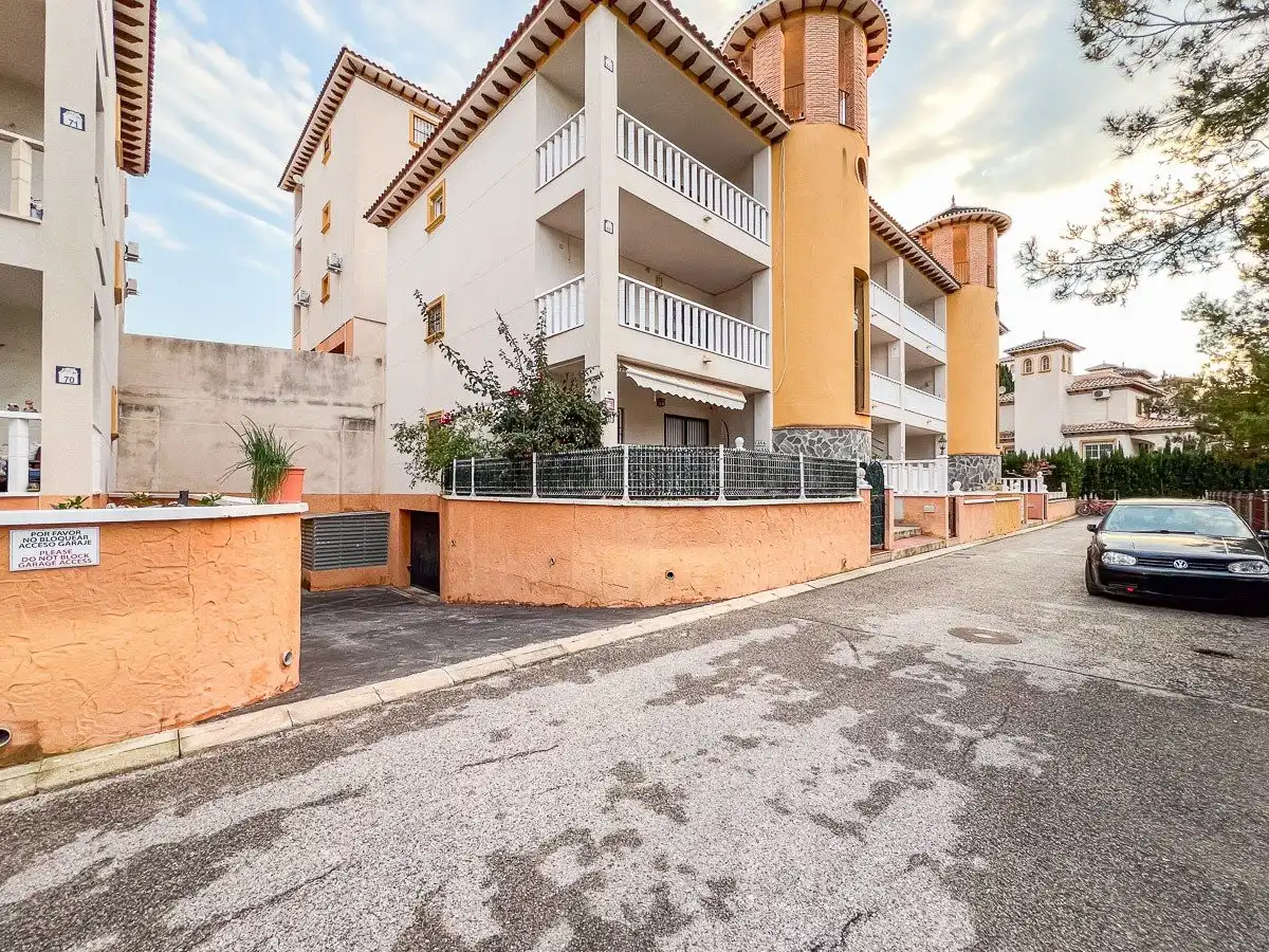 Exterior view of Garage for sale in Orihuela