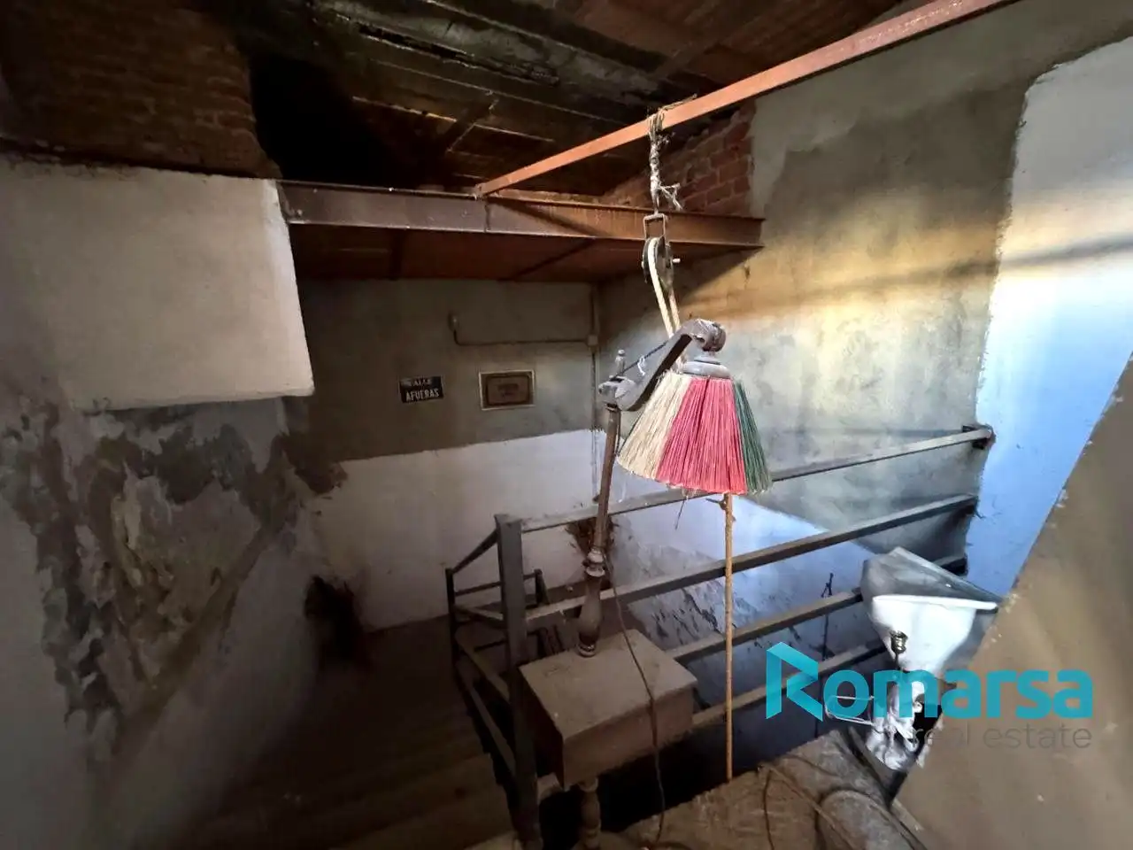 Local en venta en Madrigal de las Altas Torres