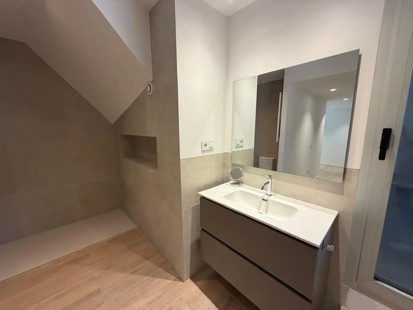 Duplexes for rent in RIU GÜELL, La Devesa