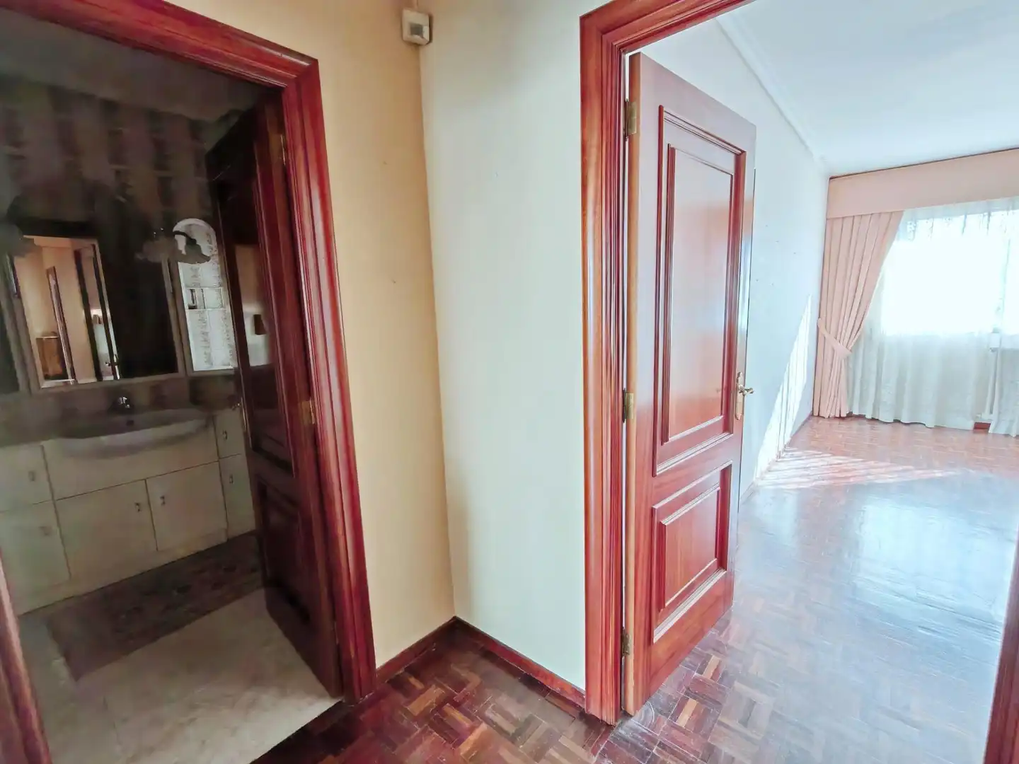 Piso en venta en Vigo  con Calefacción y Terraza