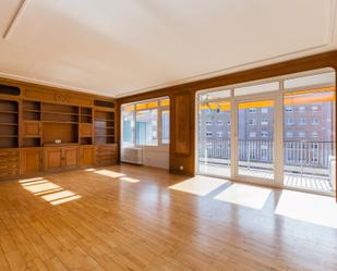 Living room of Flat for sale in  Barcelona Capital  with Air Conditioner, Heating and Terrace