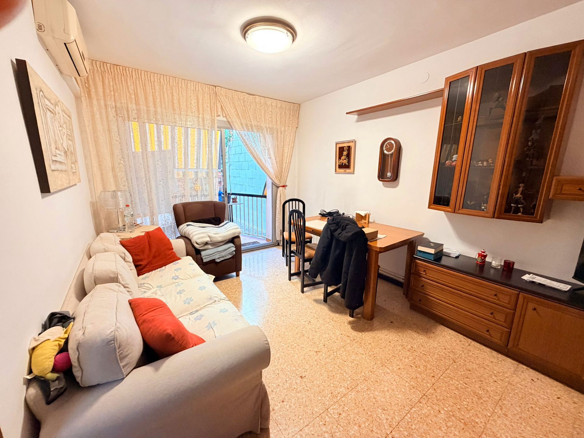 Pis en venda a Carrer d'Àngel Guimerà, Sant Crist