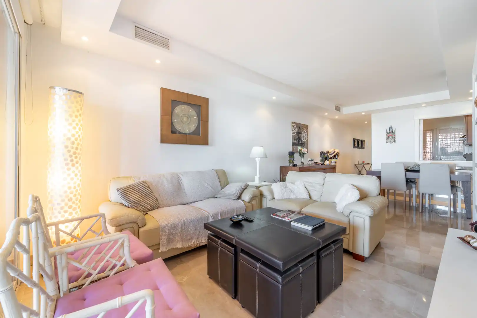 Sala de estar de Apartamento en venta en Milla de Oro