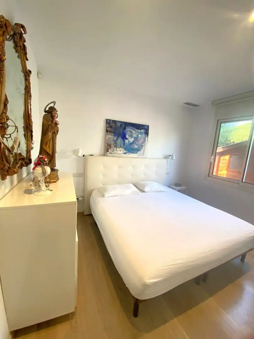 Schlafzimmer von Haus oder Chalet zum Verkauf in Sant Vicenç de Montalt mit Klimaanlage, Heizung und Privatgarten