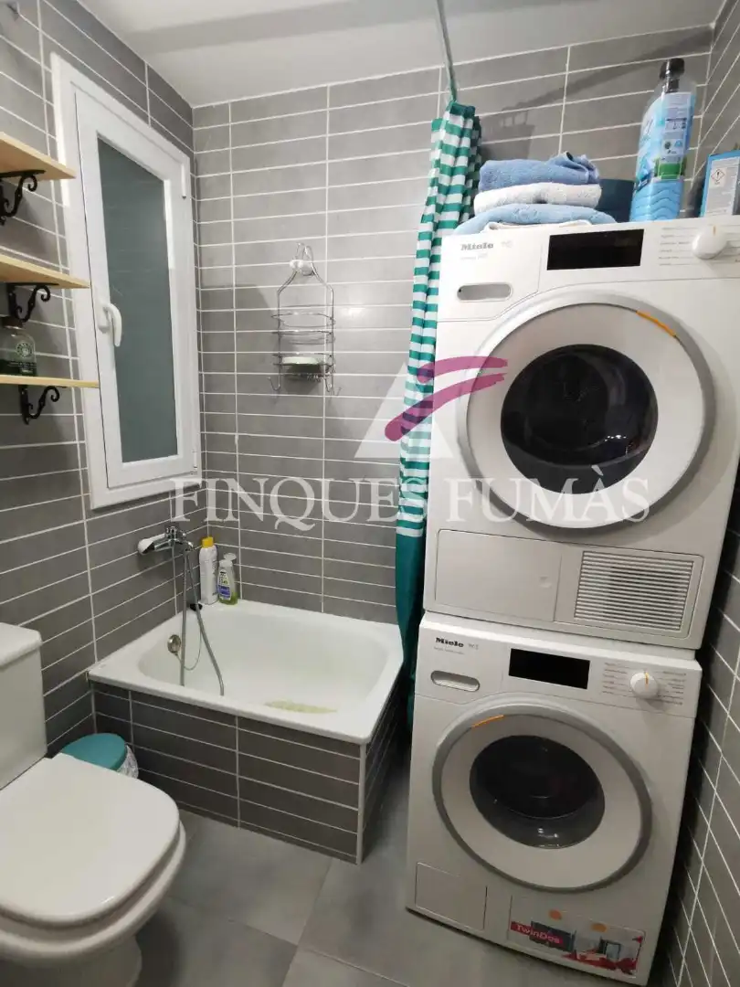 Badezimmer von Wohnung zur Miete in Sant Guim de Freixenet mit Heizung, Parkett und Möbliert