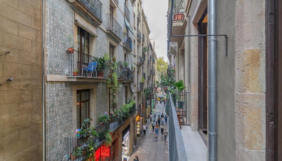 Foto 1 de Piso en venta en Carrer Bonsucces, El Raval, Barcelona